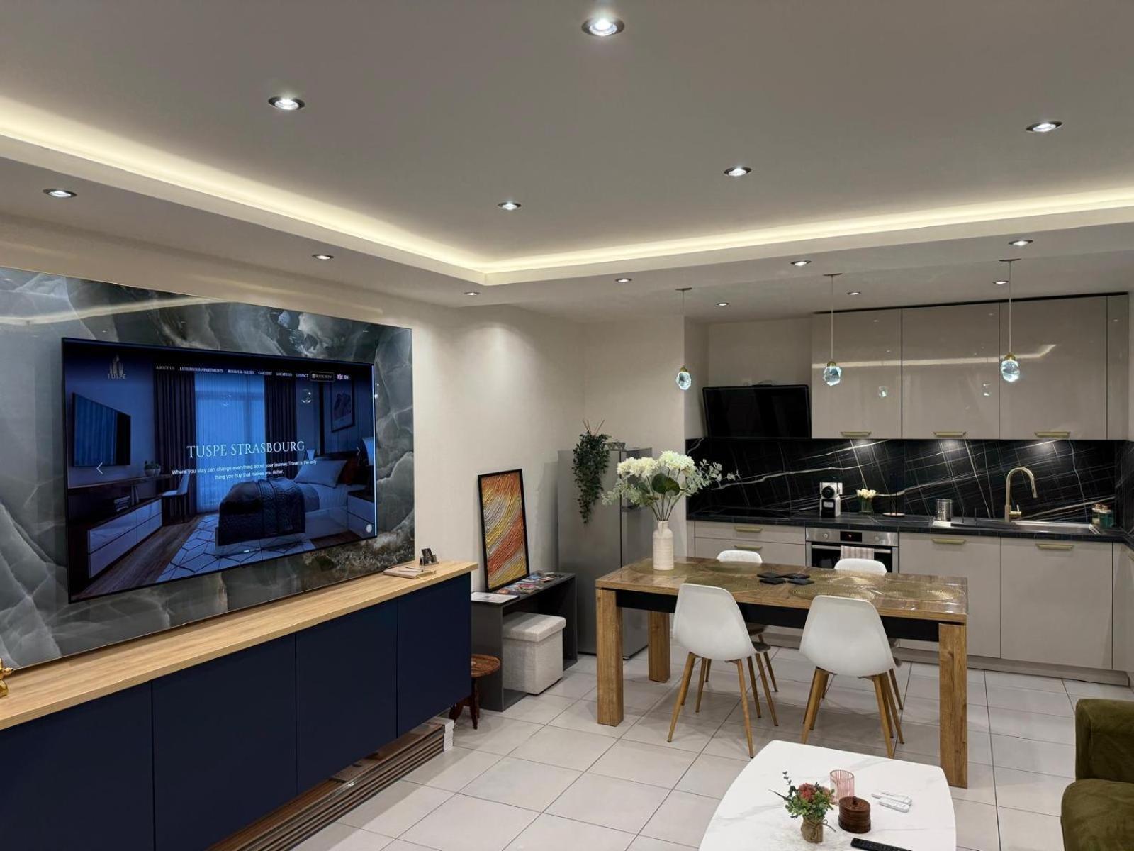 Appartement Rooftop - 5 Min Centre Ville Strasbourg シルティグアイム エクステリア 写真